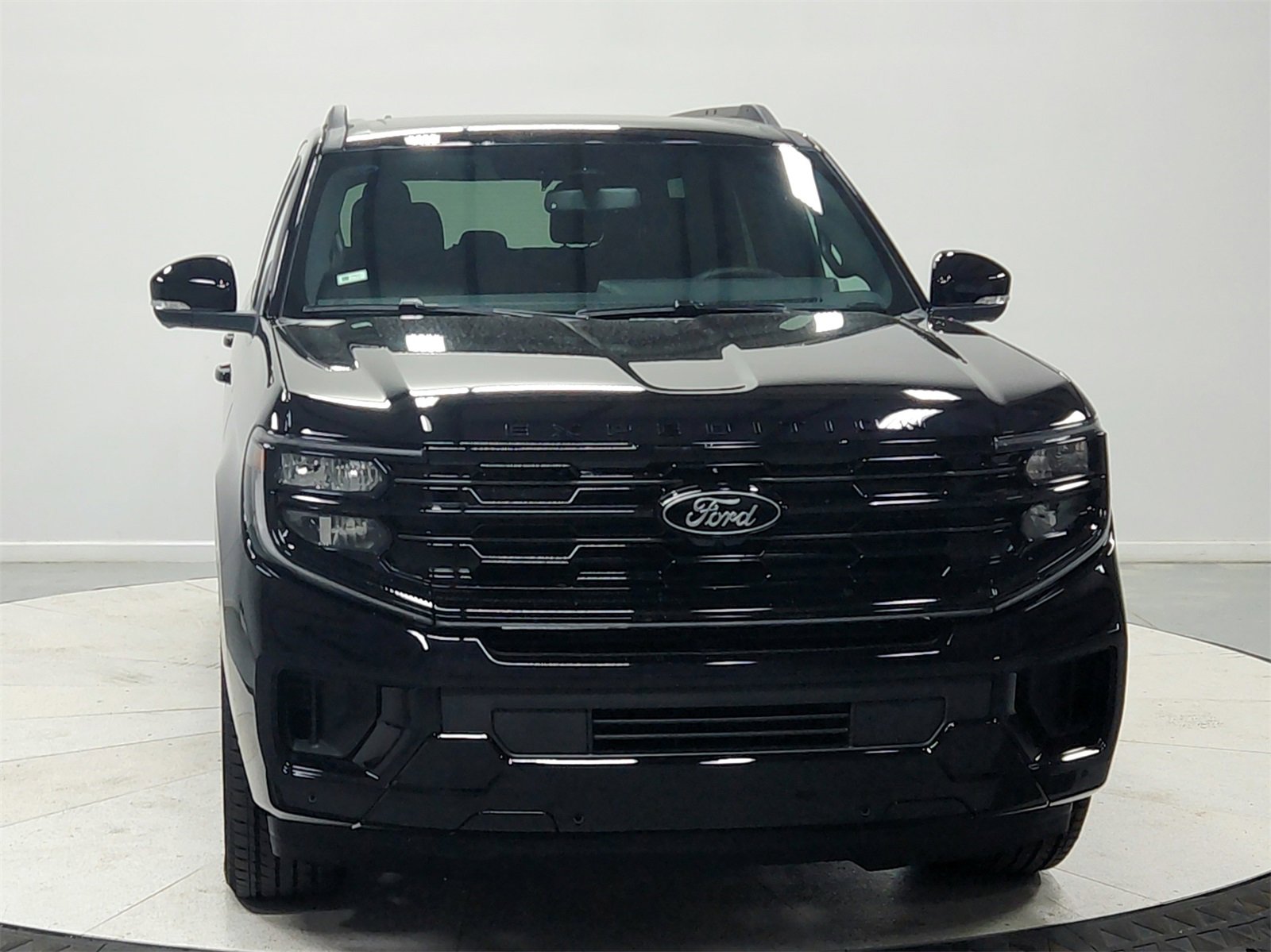 New 2025 Ford Expedition Platinum image 2