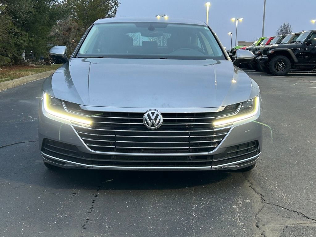 Used 2019 Volkswagen Arteon SE image 2
