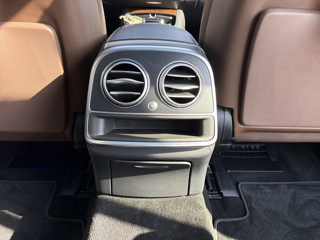 Used 2015 Mercedes-Benz S 550 Sedan image 21