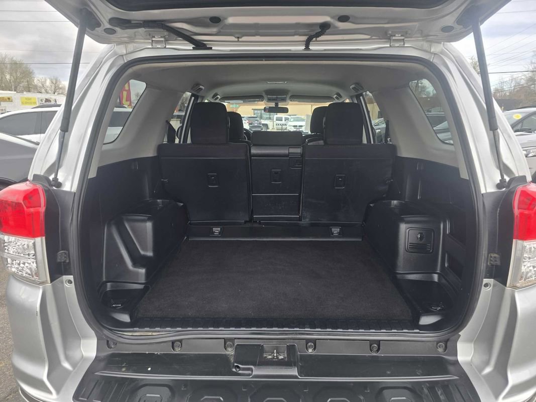 Used 2013 Toyota 4Runner SR5 image 32