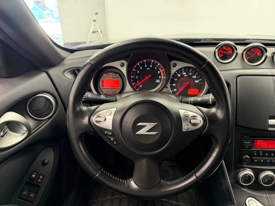 Used 2016 Nissan 370Z Touring Sport image 37