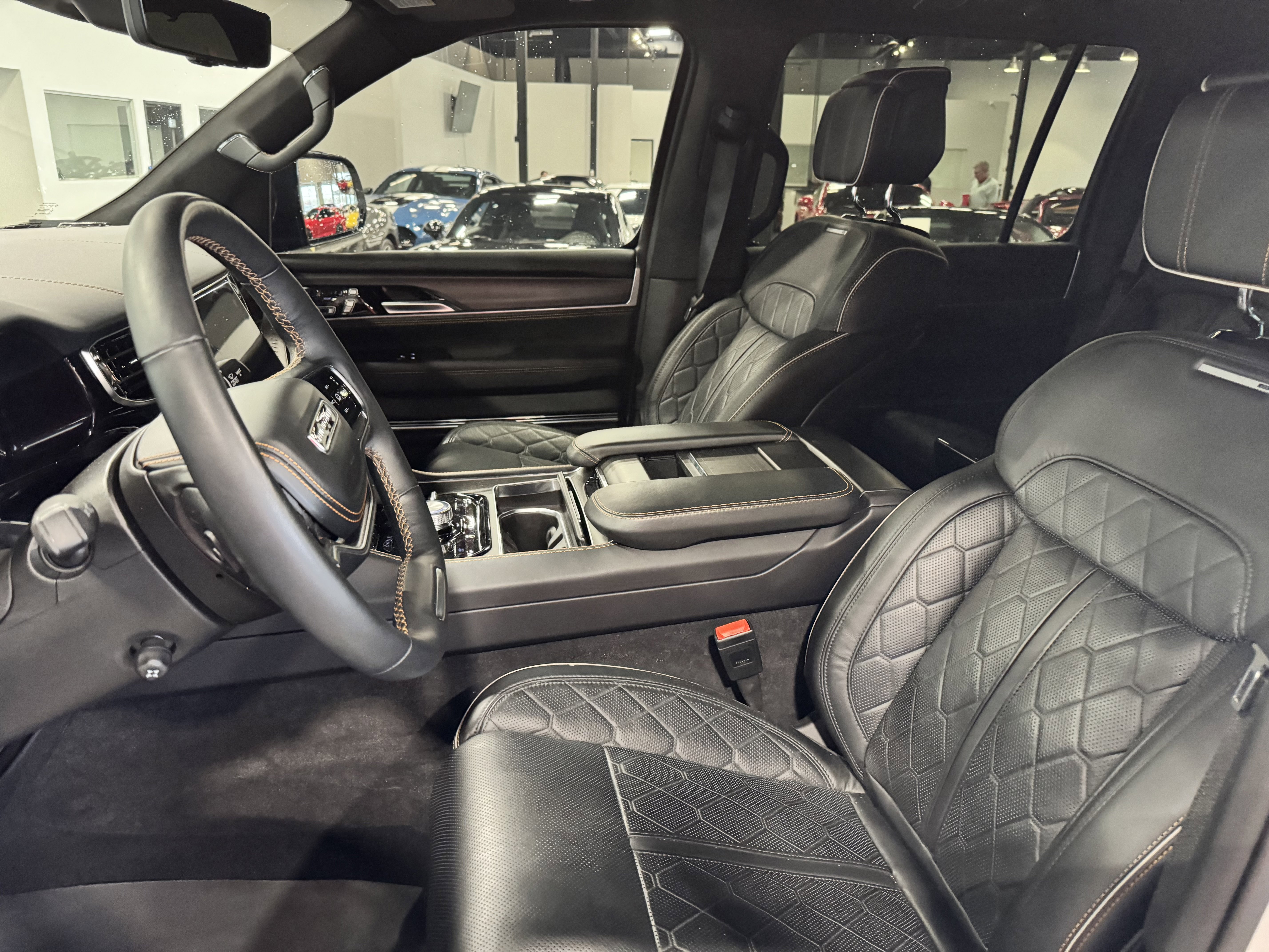 Used 2025 Jeep Grand Wagoneer L Series III w/ Quick Order Packagew 28T image 27