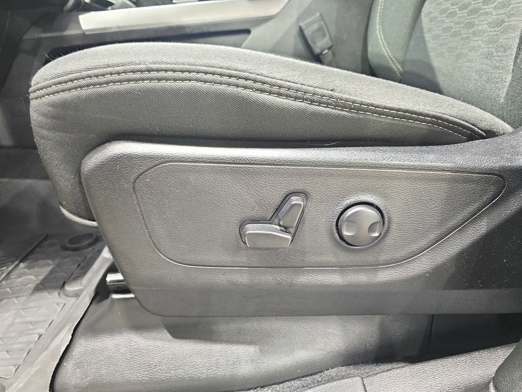 Used 2025 RAM 1500 Big Horn image 30