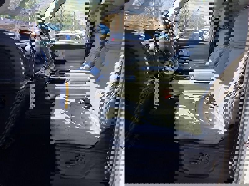 New 2026 Ford Expedition Active image 6