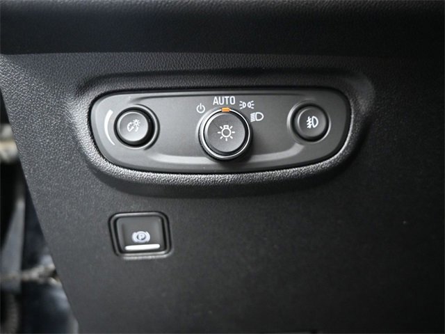 Used 2018 GMC Terrain Denali w/ Advanced Safety Package image 8