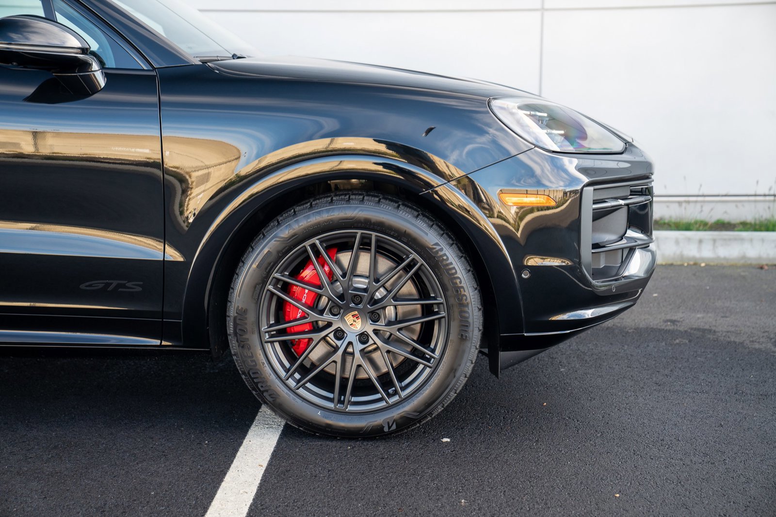 New 2026 Porsche Cayenne GTS AWD/4WD image 9