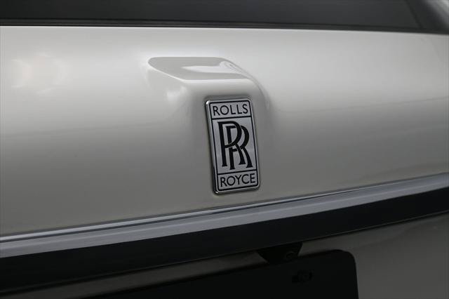 Certified 2022 Rolls-Royce Cullinan w/ Dark Exterior Package AWD/4WD image 14