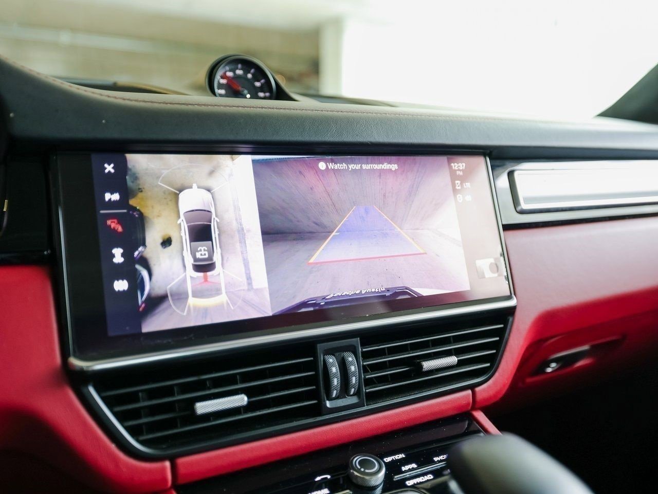 Certified 2023 Porsche Cayenne Turbo image 19