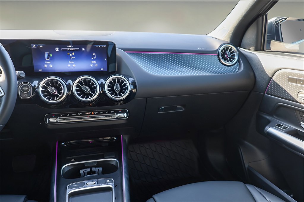 Used 2024 Mercedes-Benz GLA 250 image 11