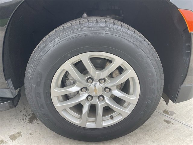 Used 2023 Chevrolet Suburban LT image 32