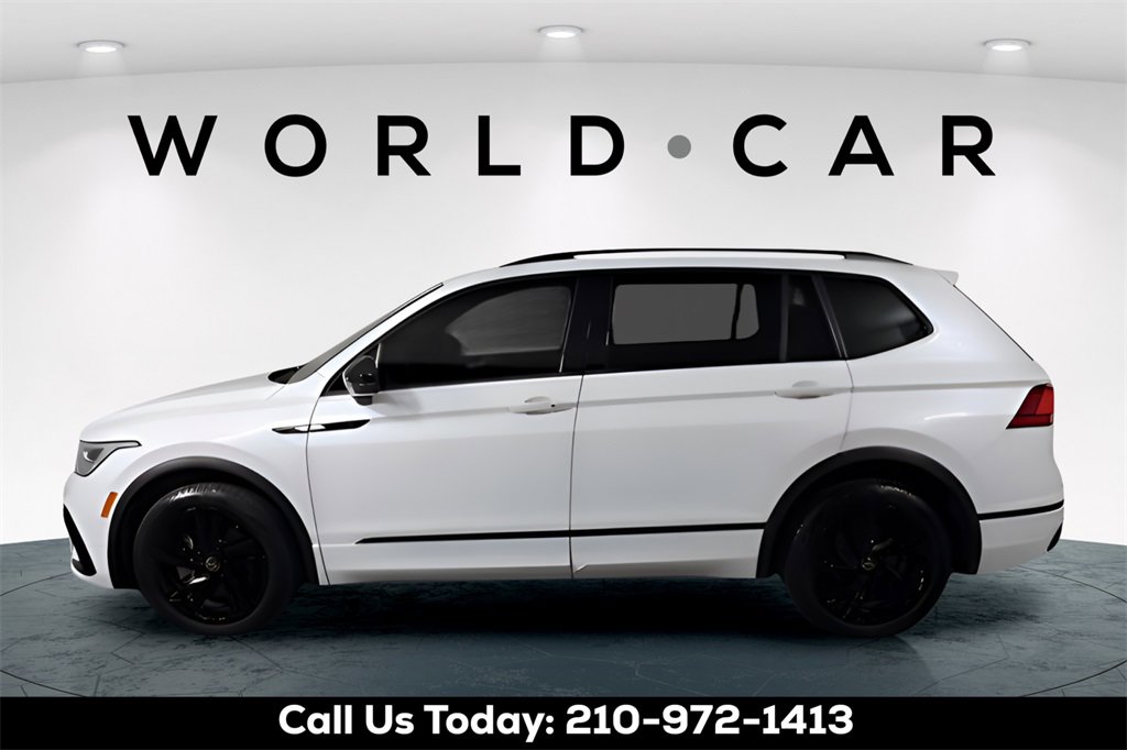 Used 2023 Volkswagen Tiguan SE R-Line image 4