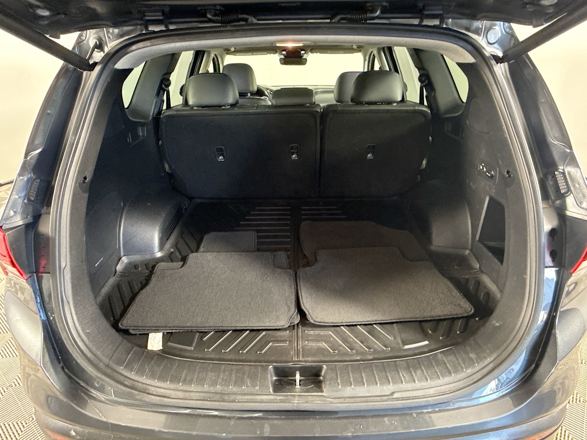 Used 2022 Hyundai Santa Fe Limited image 35