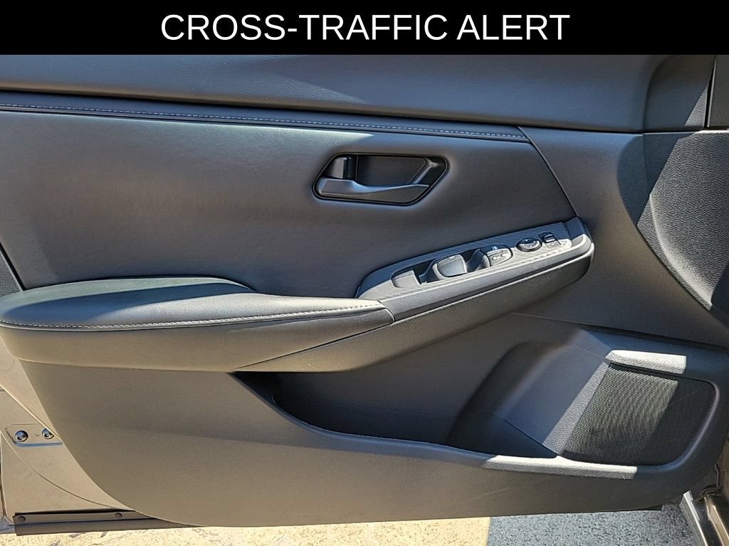 Used 2025 Nissan Sentra S FWD image 17