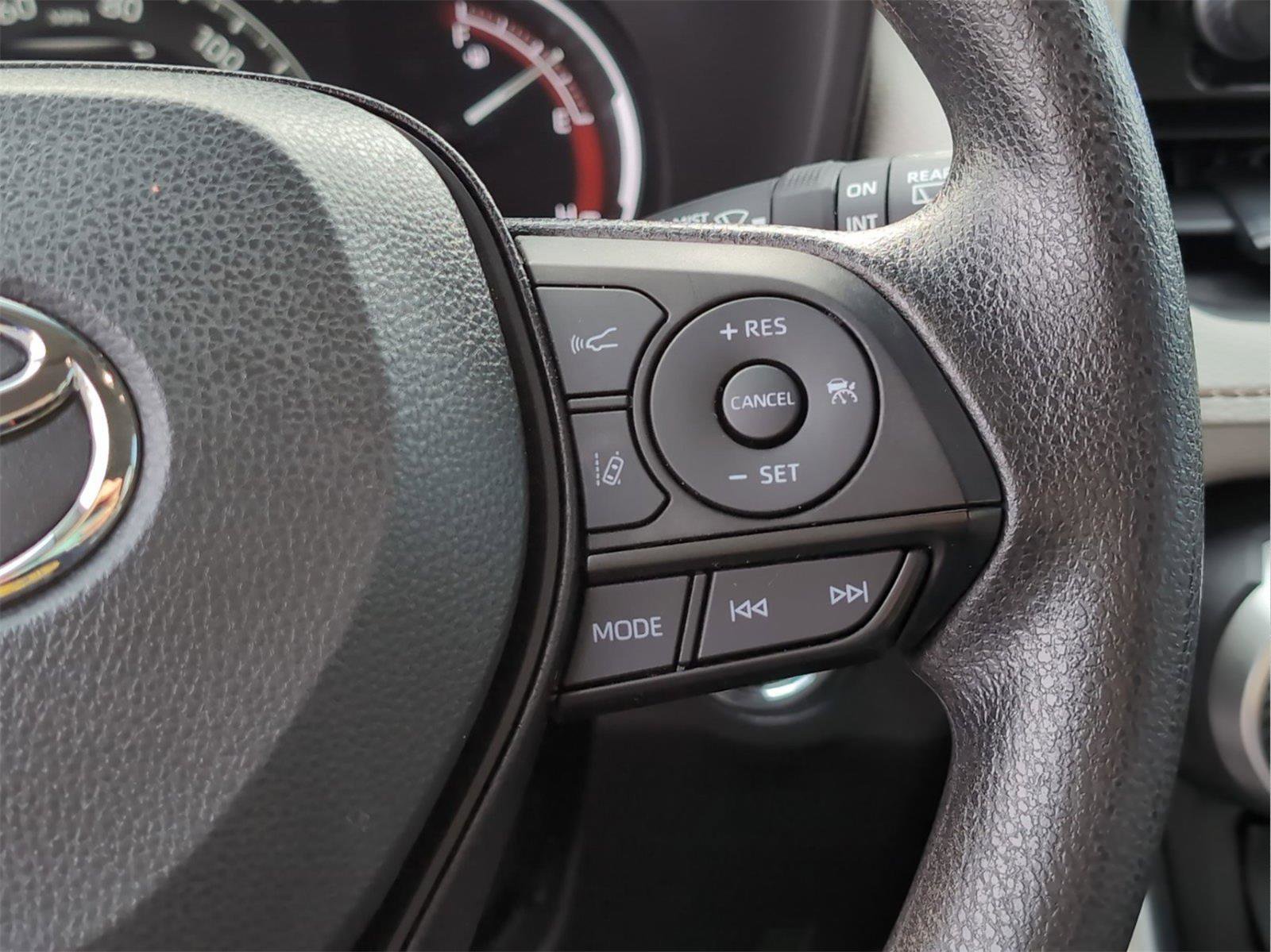 Used 2024 Toyota RAV4 XLE image 24