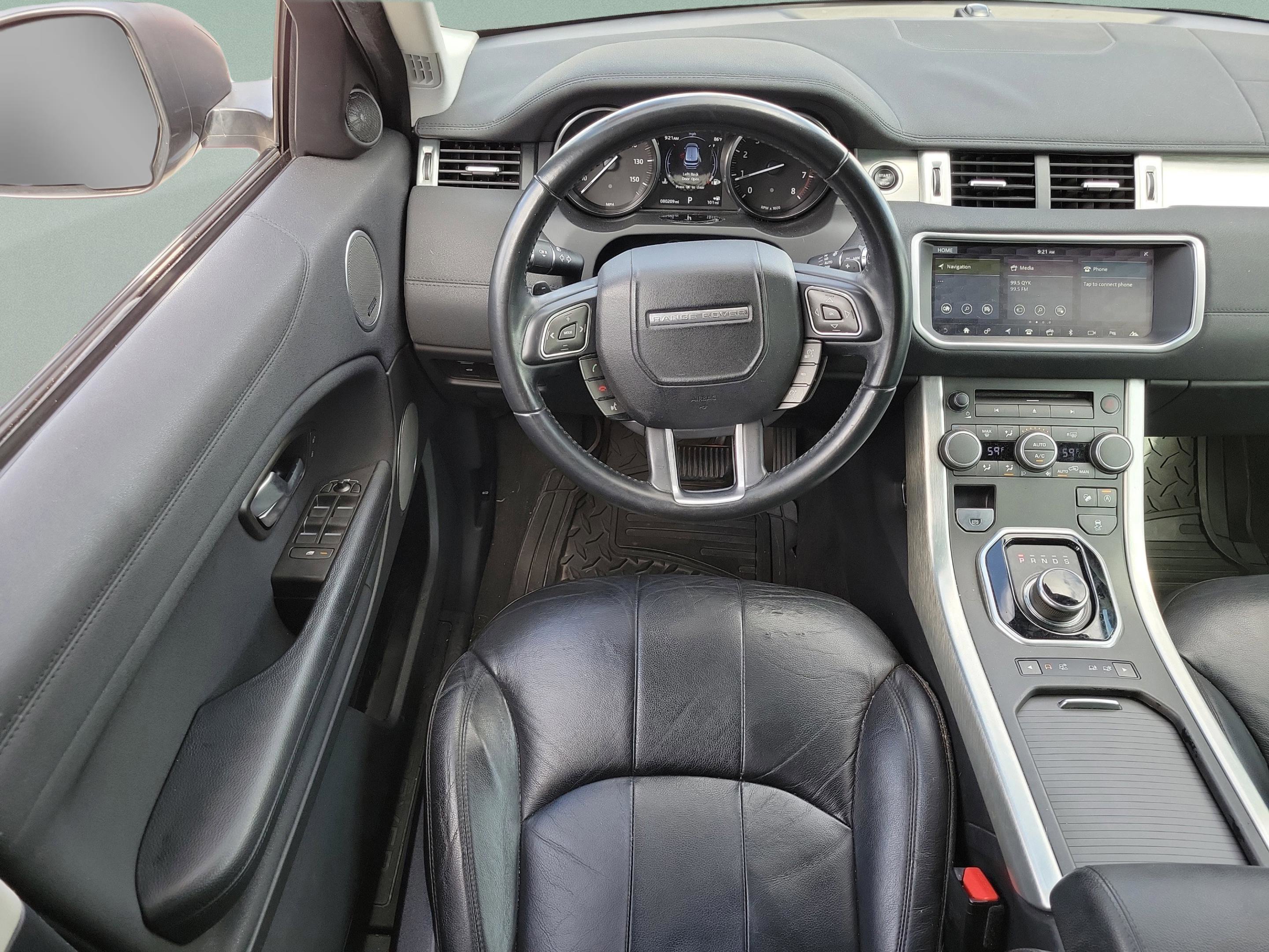 Used 2017 Land Rover Range Rover Evoque SE AWD/4WD image 11