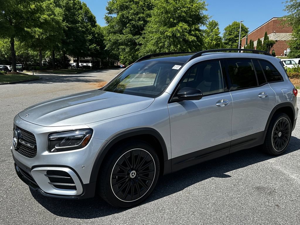 Used 2025 Mercedes-Benz GLB 250 image 4
