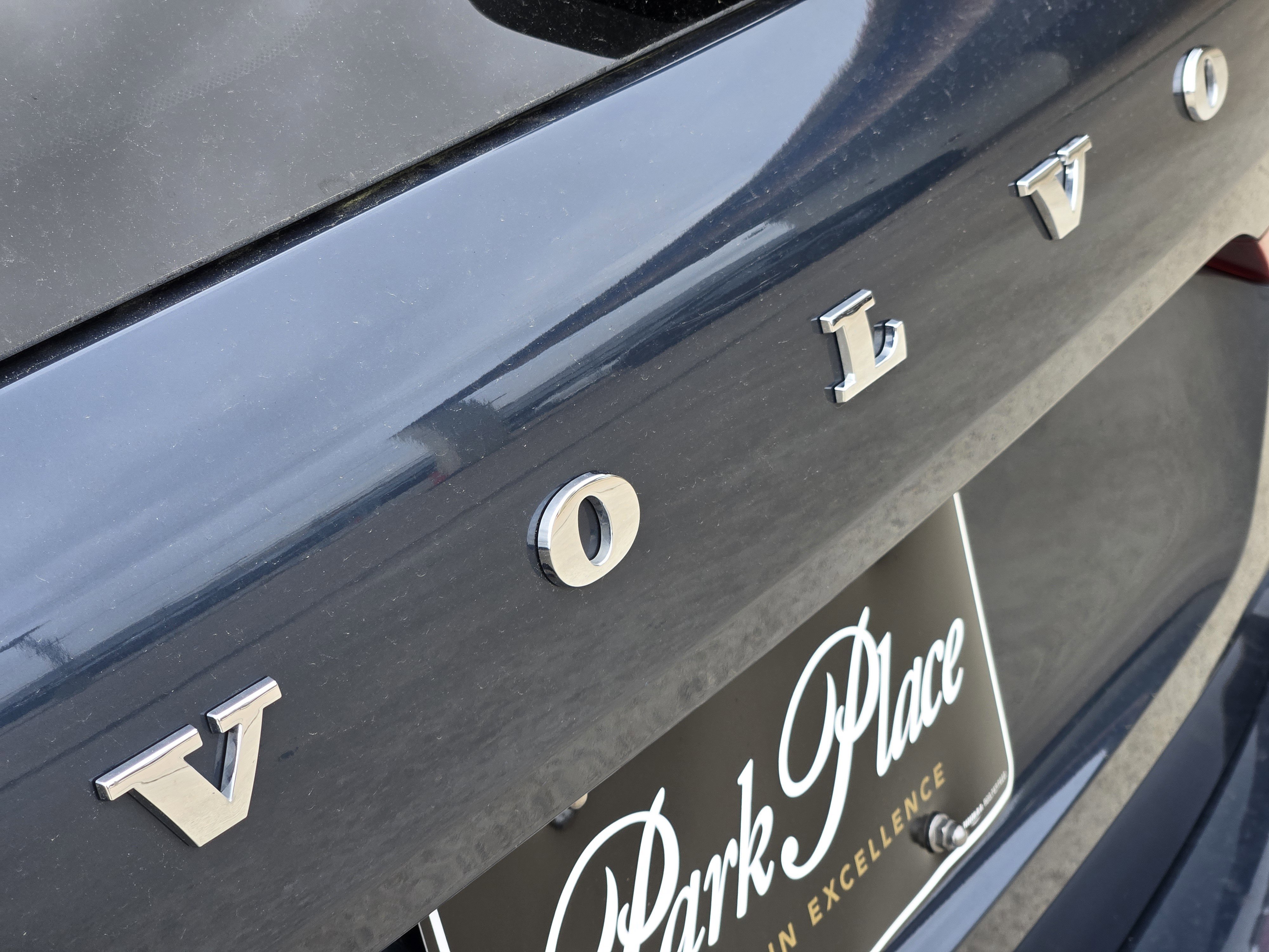 Used 2025 Volvo XC60 B5 Plus image 20