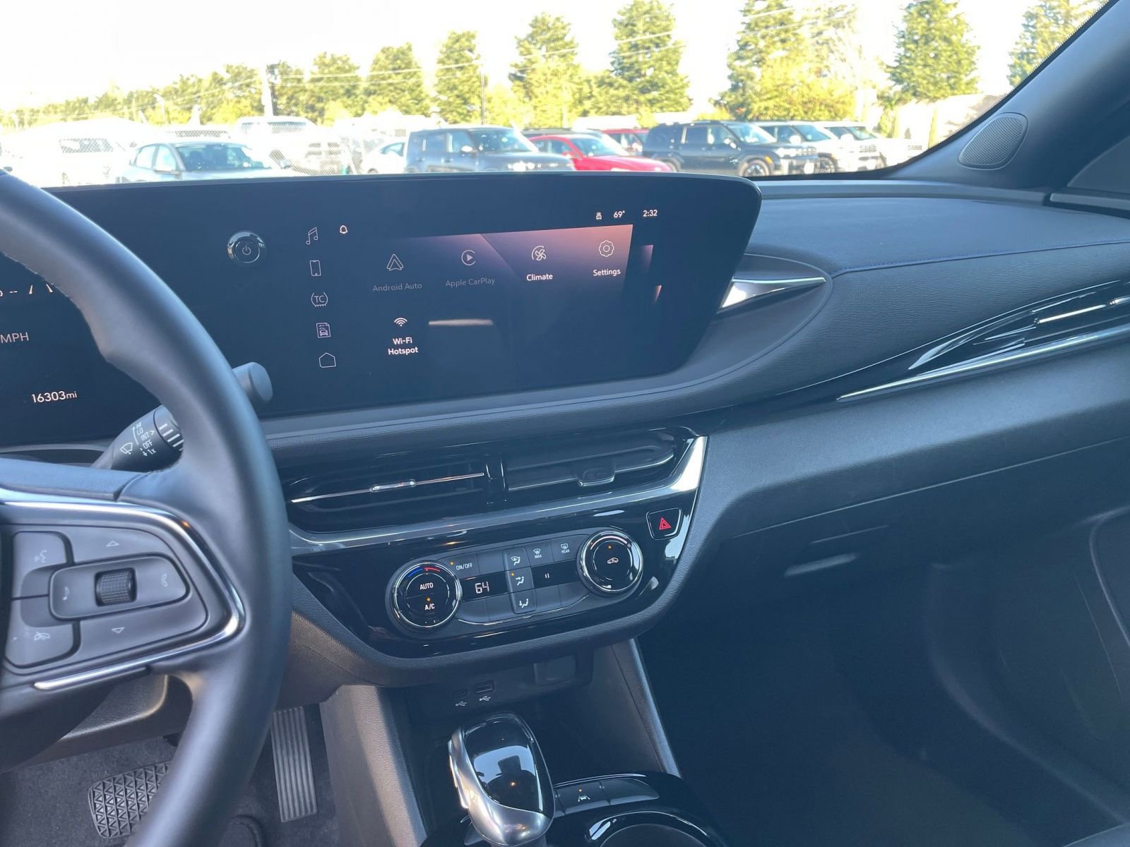 Used 2025 Buick Envista Sport Touring image 18