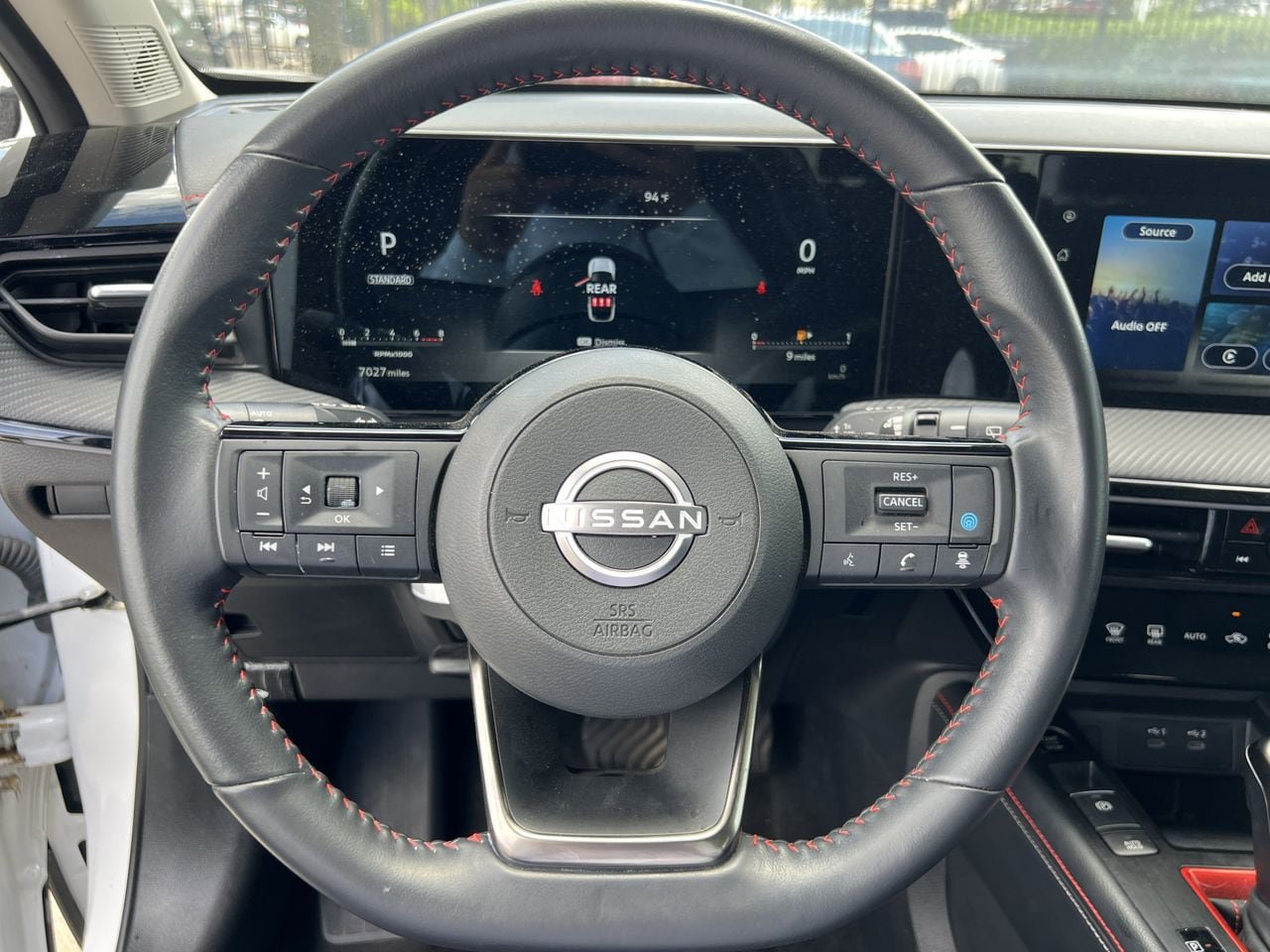 Used 2025 Nissan Kicks SR AWD/4WD image 6