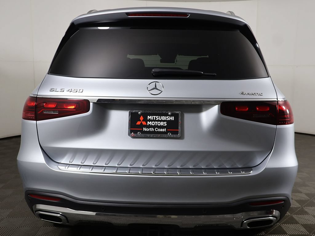Used 2025 Mercedes-Benz GLS 450 4MATIC w/ AMG Line Exterior image 16