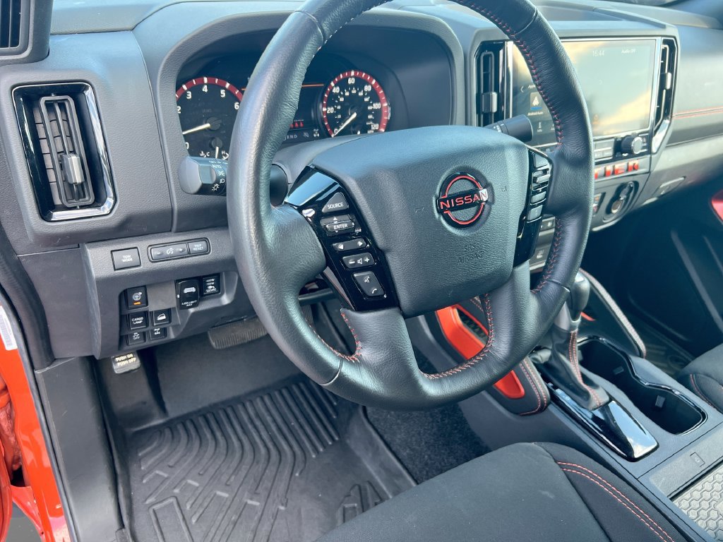 Used 2025 Nissan Frontier PRO-4X w/ Pro Convenience Package AWD/4WD image 39