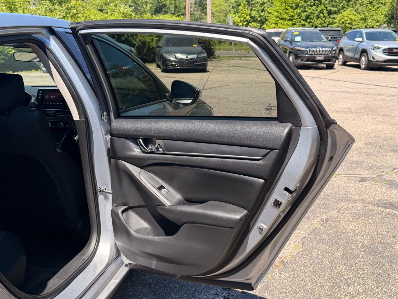 Used 2019 Honda Accord LX image 22