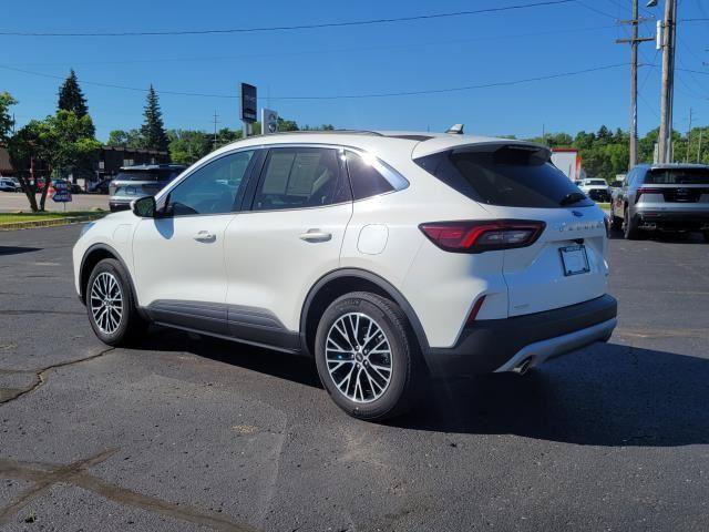 Used 2023 Ford Escape SE FWD image 3