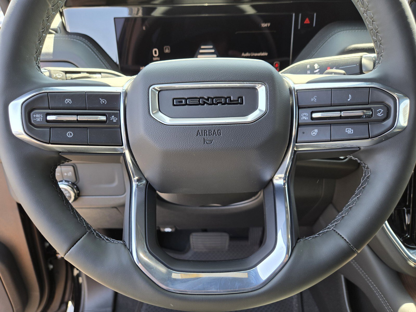 New 2025 GMC Yukon Denali w/ Sun & Power Step Package image 12