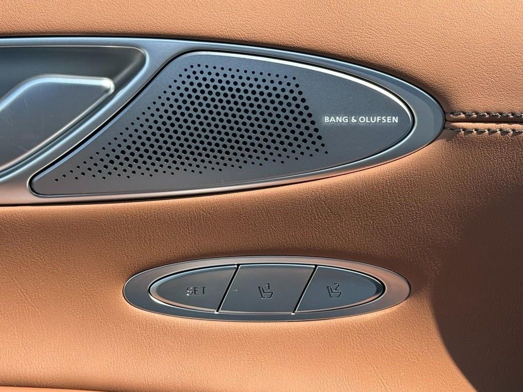 Certified 2026 Genesis GV70 2.5T Advanced image 12