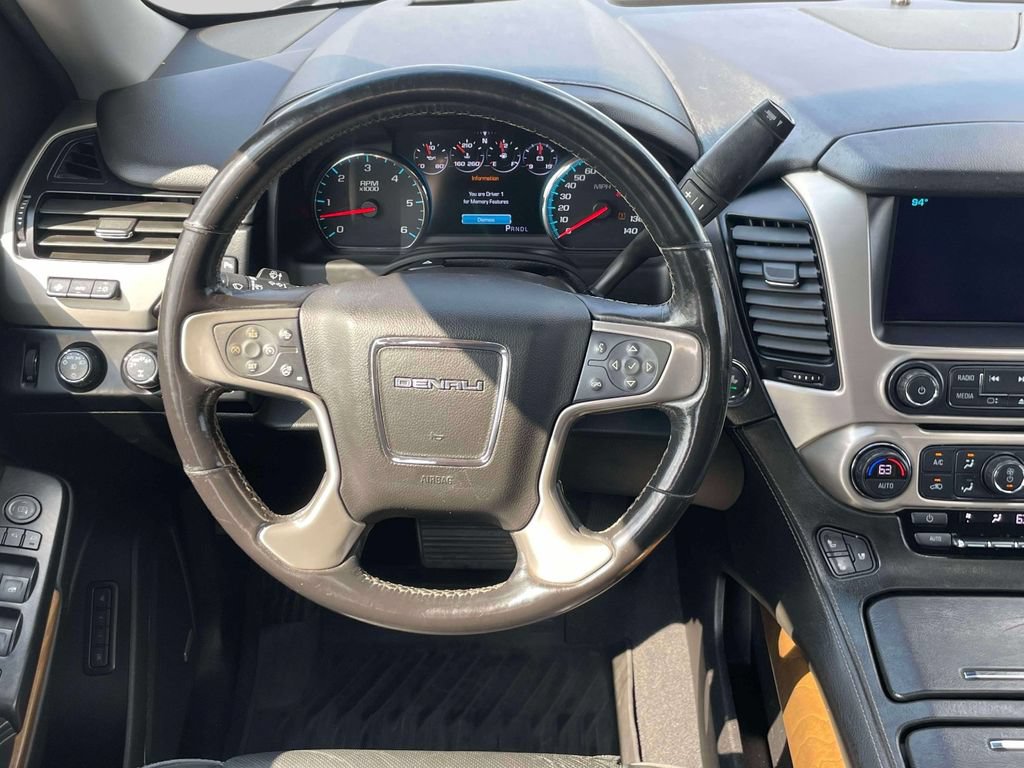 Used 2019 GMC Yukon XL Denali w/ Open Road Package AWD/4WD image 17