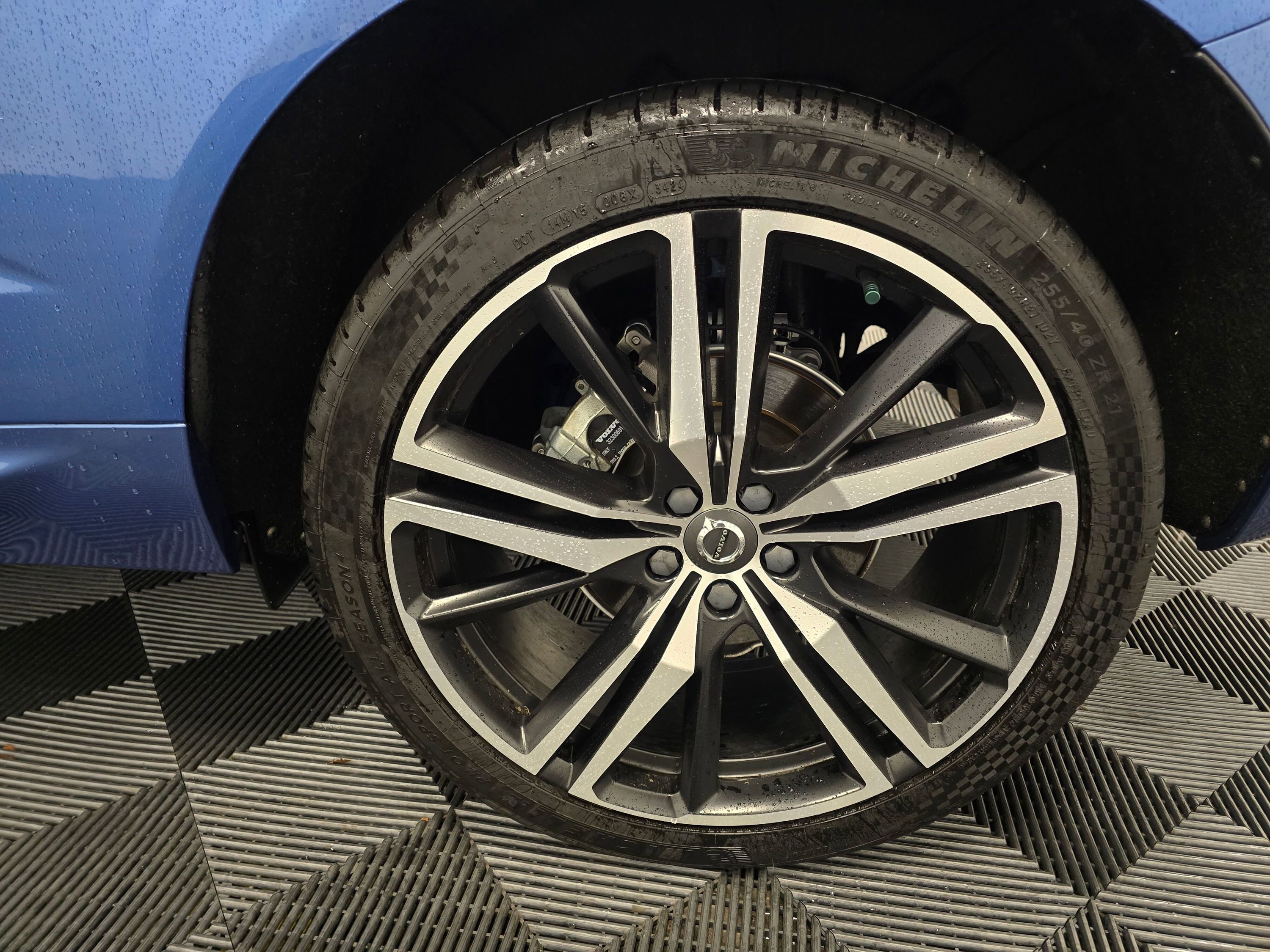 Used 2021 Volvo XC60 T5 R-Design w/ Protection Package Premier image 21