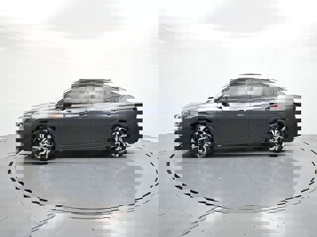 Used 2023 Subaru Legacy Premium image 7