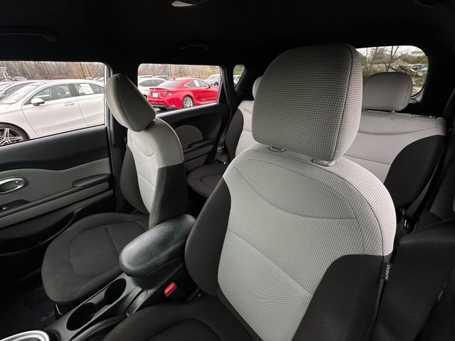 Used 2017 Kia Soul image 12