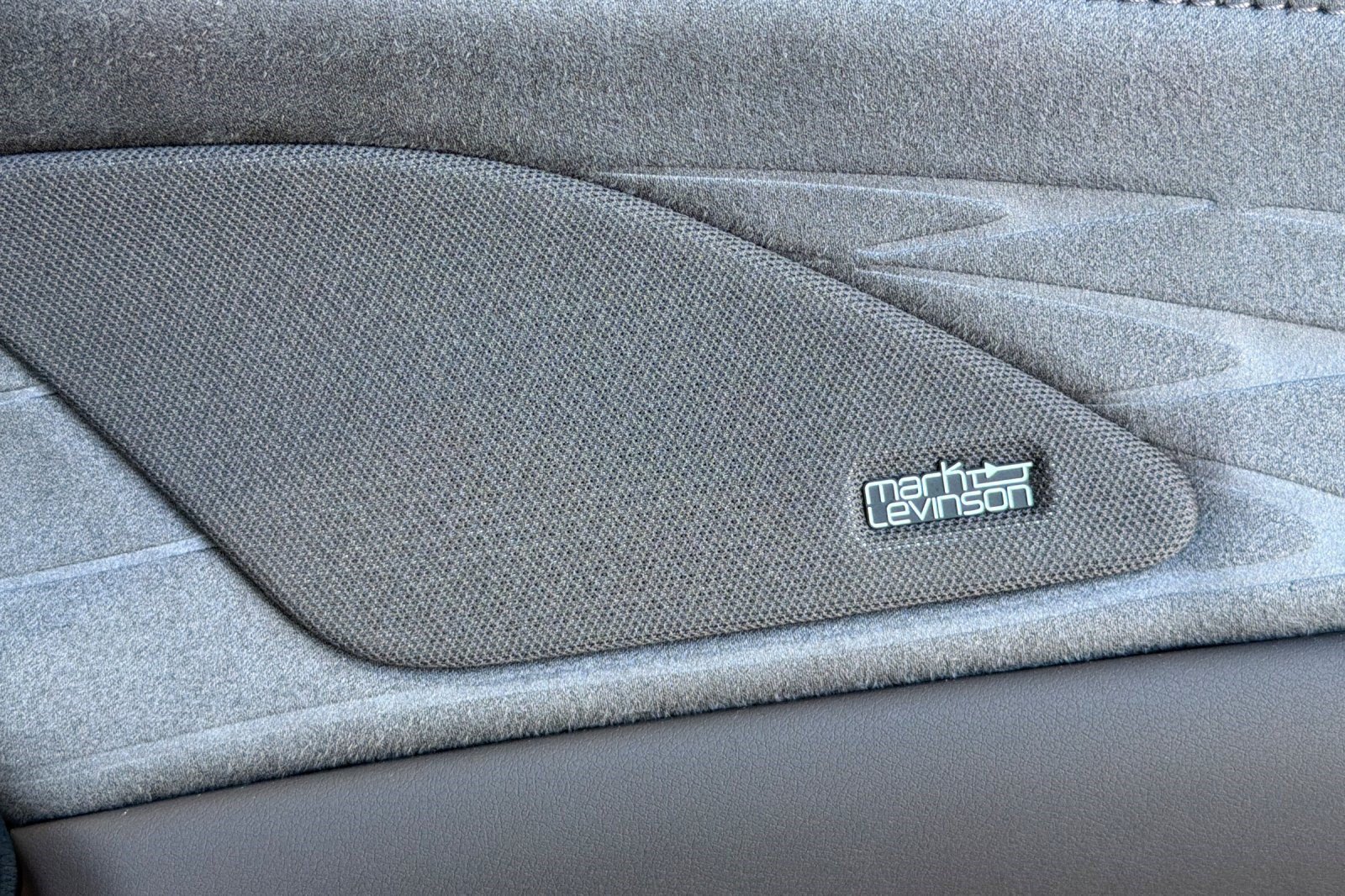 Certified 2025 Lexus RX 450h AWD w/ Convenience Package image 23