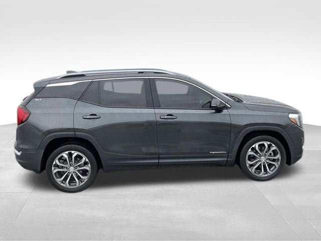 Certified 2020 GMC Terrain SLT w/ Preferred Package FWD image 3