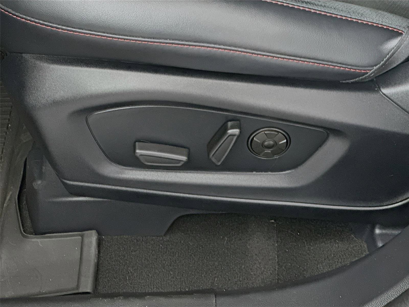 Used 2025 Ford Explorer ST AWD/4WD image 22