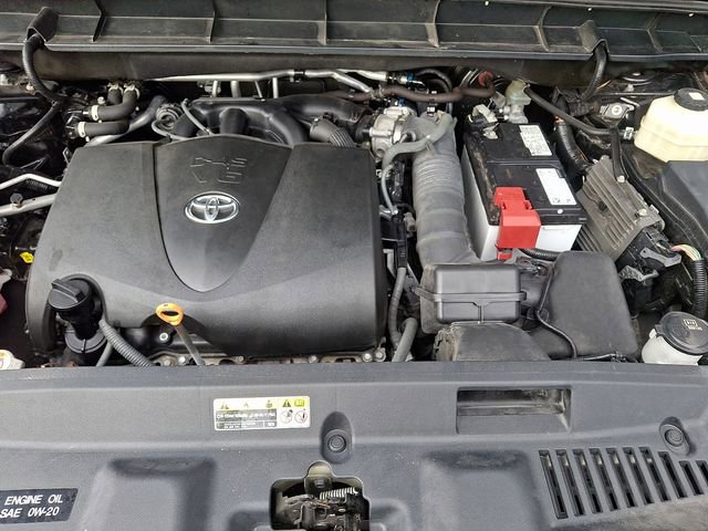 Used 2021 Toyota Highlander LE FWD image 27