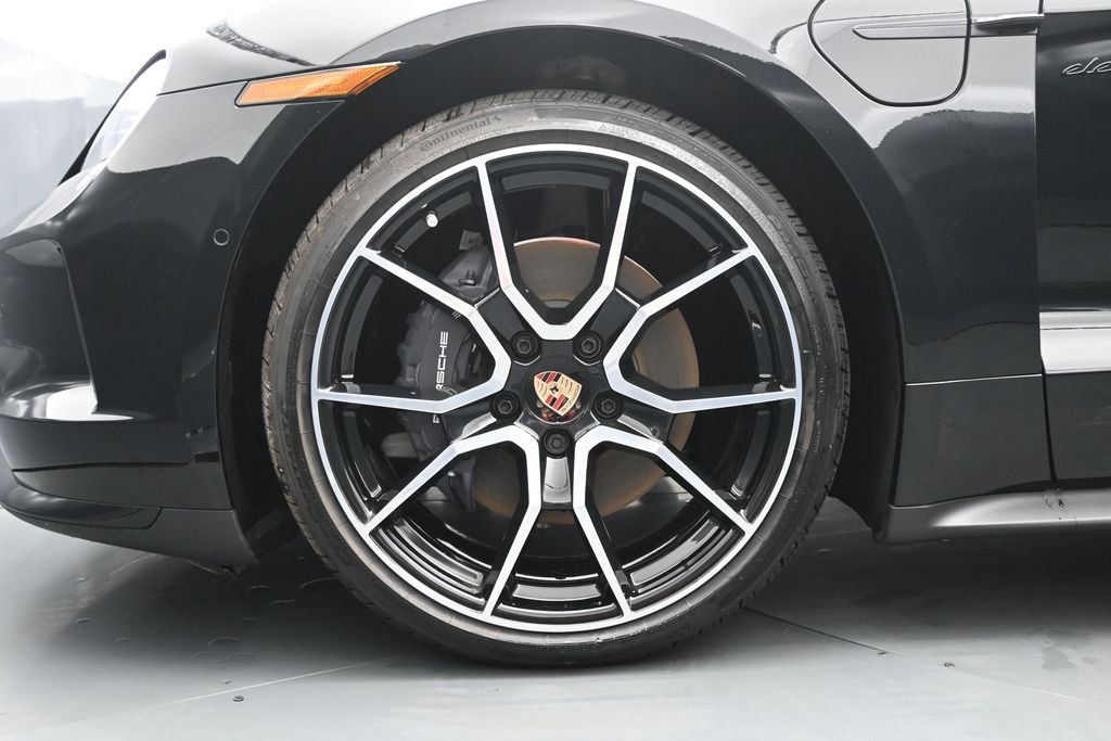 New 2026 Porsche Taycan AWD/4WD image 8