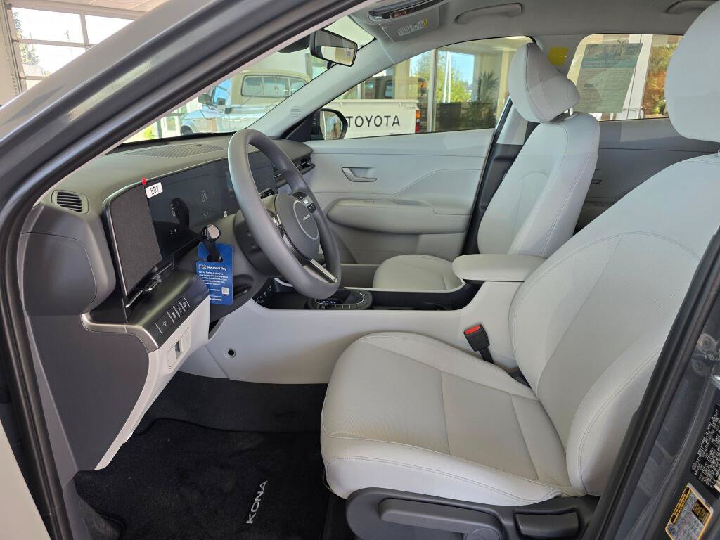 New 2026 Hyundai Kona SE AWD/4WD image 17