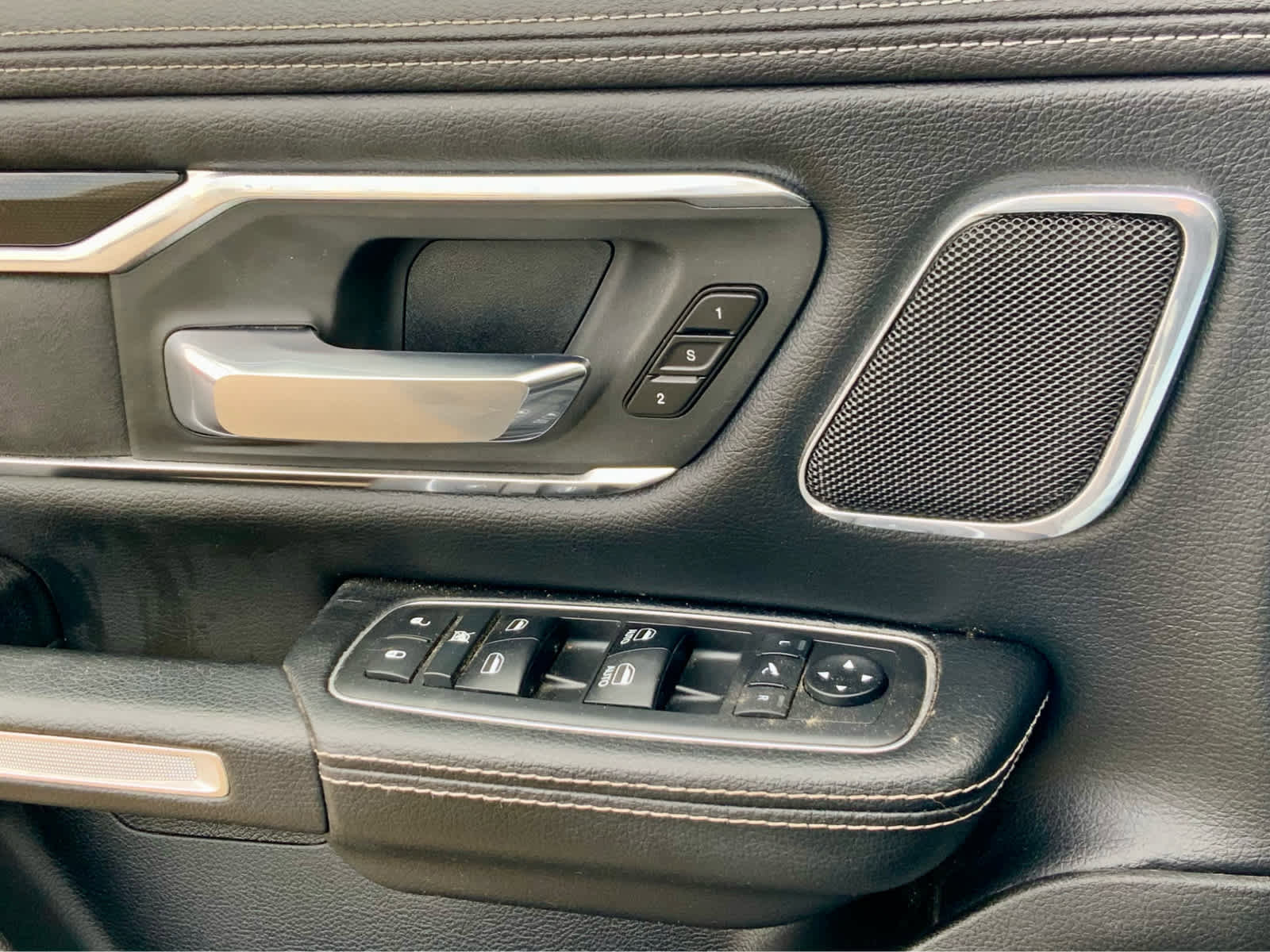 Used 2019 RAM 1500 Laramie image 52