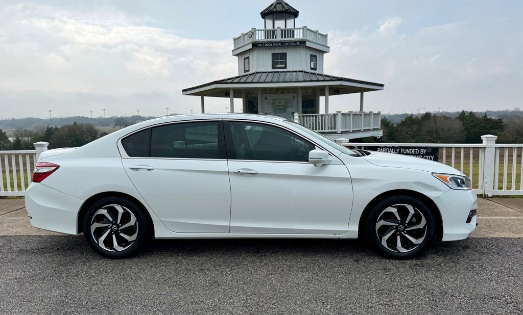 Used 2016 Honda Accord EX-L image 4