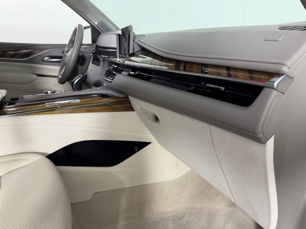 Used 2022 Cadillac Escalade ESV Sport Platinum image 37