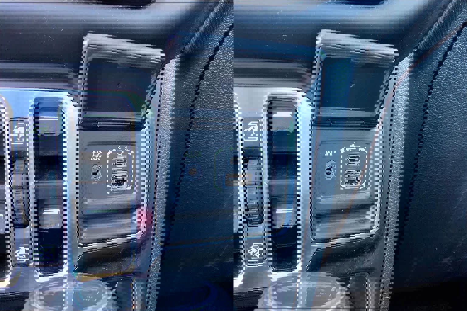 Used 2022 Jeep Gladiator Sport image 32