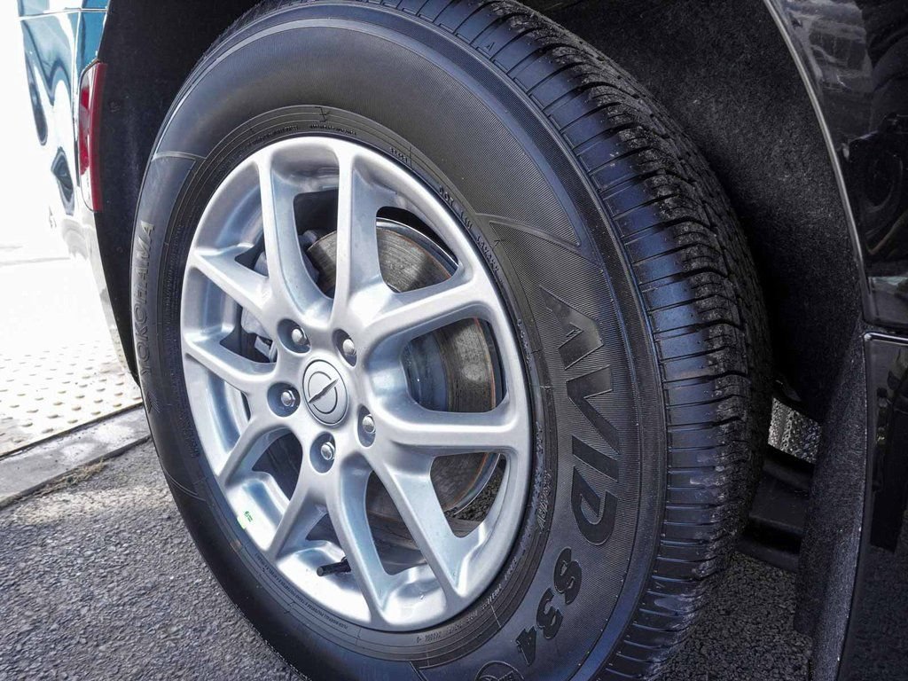 New 2026 Chrysler Pacifica Select FWD image 8