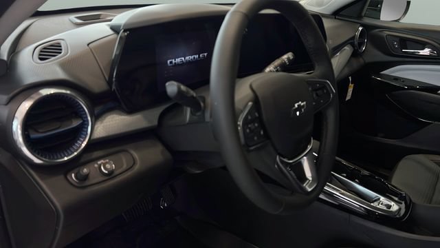 New 2026 Chevrolet Trax LT w/ Driver Confidence Package FWD image 10