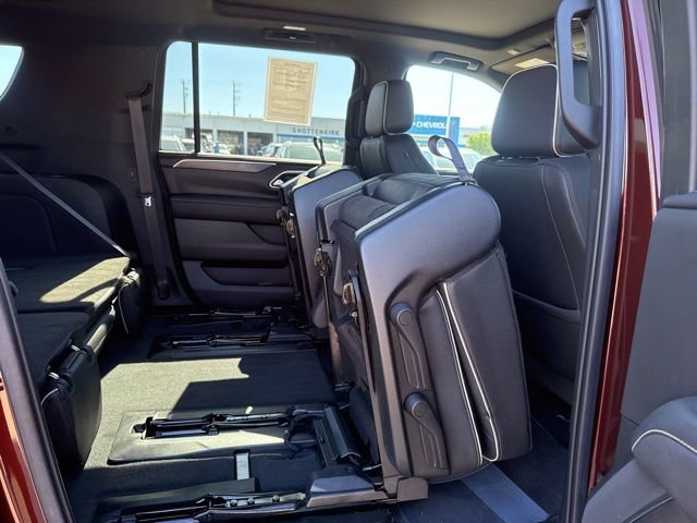 Used 2022 GMC Yukon XL SLT w/ SLT Premium Package AWD/4WD image 48
