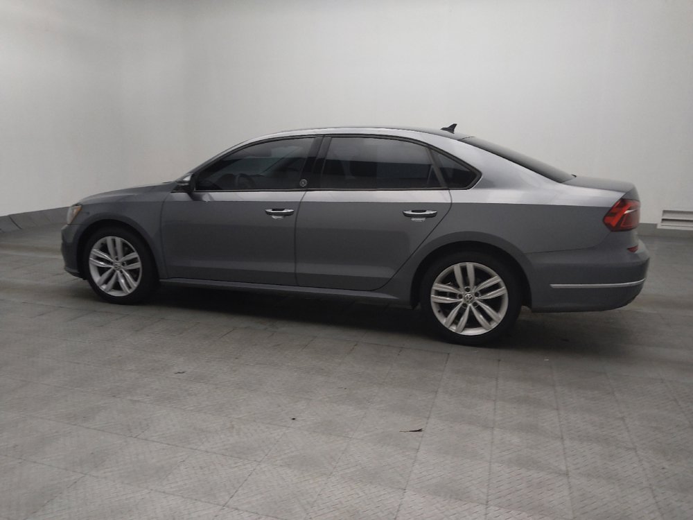 Used 2019 Volkswagen Passat Wolfsburg Edition FWD image 3
