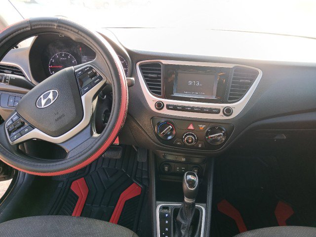 Used 2022 Hyundai Accent SE image 15