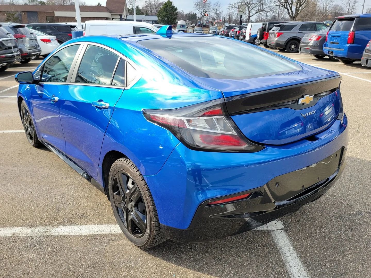 Used 2018 Chevrolet Volt Premier w/ Driver Confidence II Package image 5