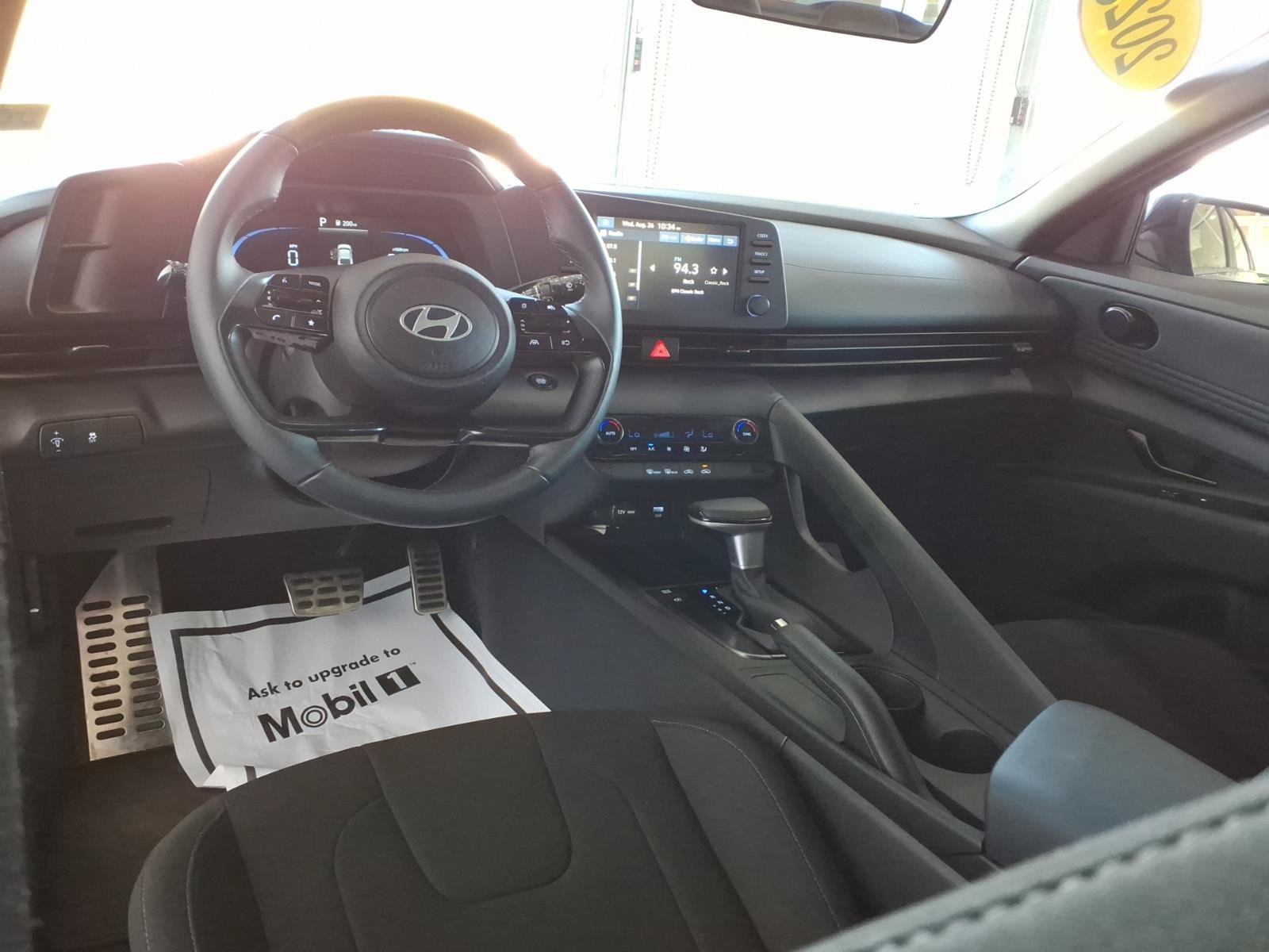 Certified 2025 Hyundai Elantra Sport FWD image 14